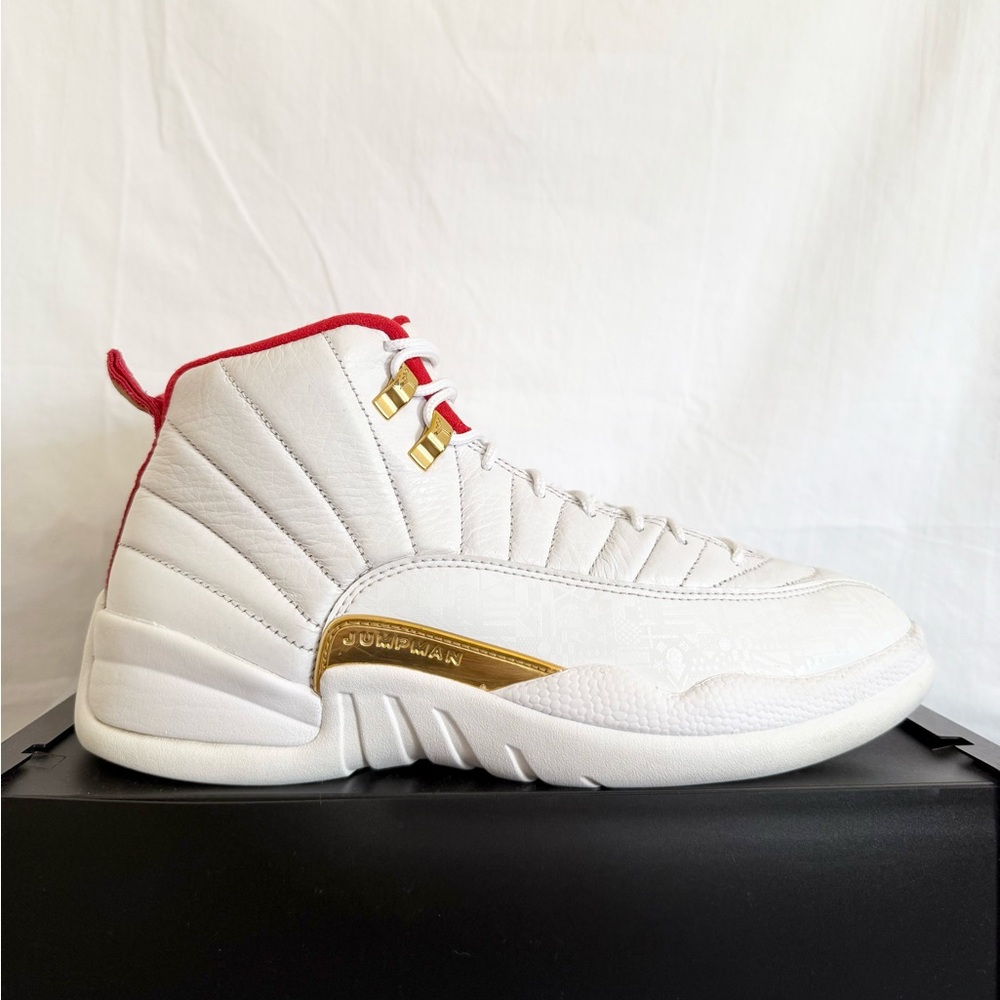 Jordan 12 Retro Fiba size 10 130690-107 2019 PRE-OWNED